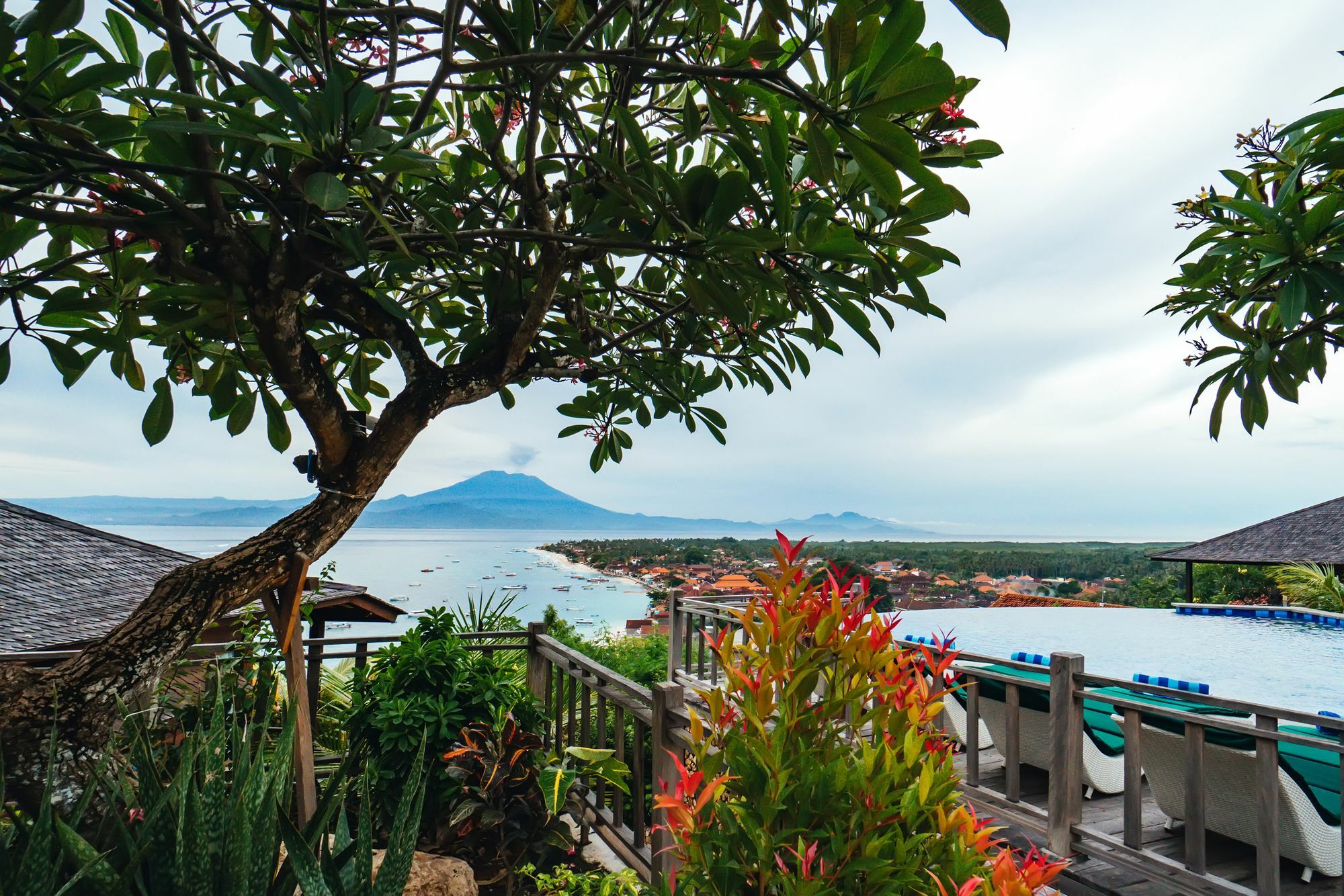 Hotel Jenggala Hill Nusa Lembongan Exteriér fotografie