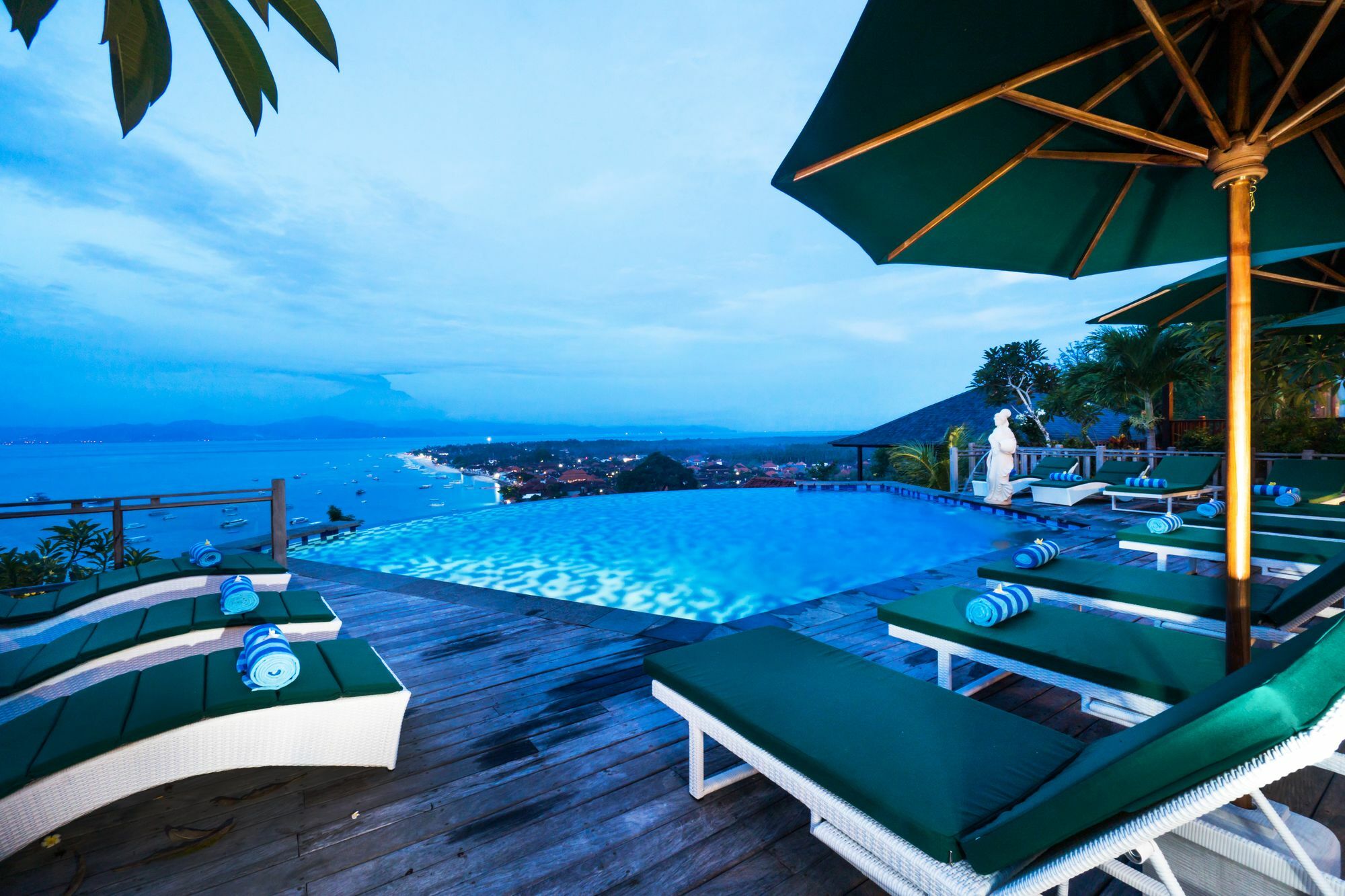 Hotel Jenggala Hill Nusa Lembongan Exteriér fotografie